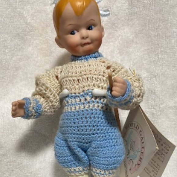 Porcelain Buster Doll Patricia Loveless Porcelain Valuable Home Décor Display - Picture 13 of 15